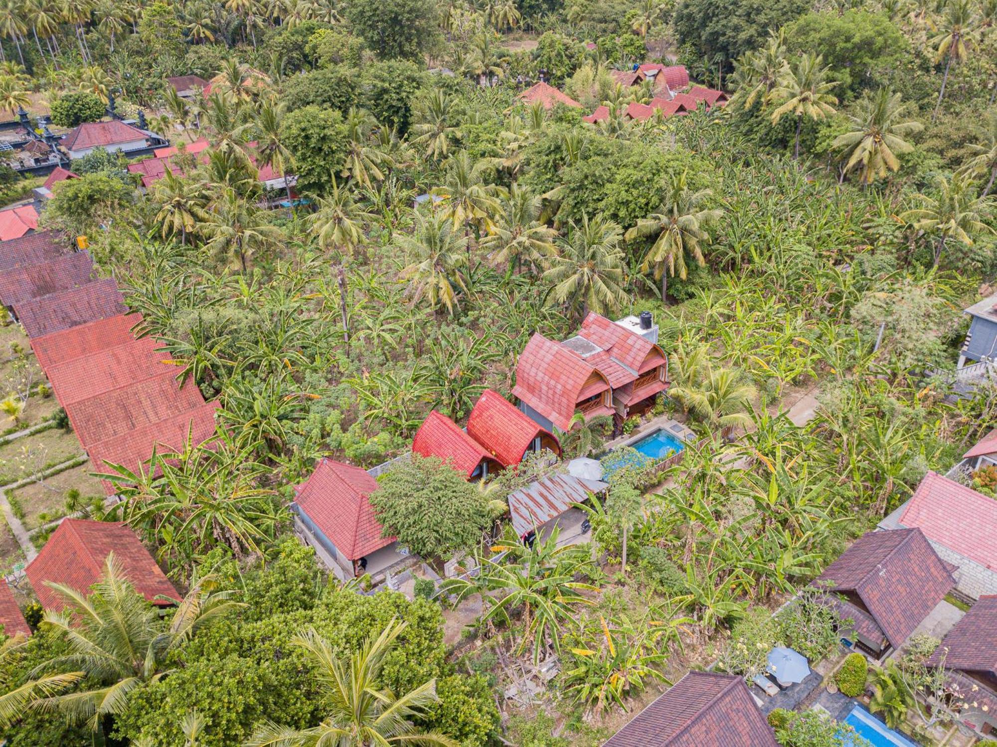 Putra Bali Villa By Bukit Vista Toyapakeh Exterior photo